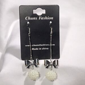 Holiday Style Dangle Earrings (UC3)